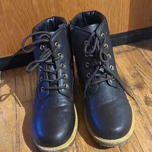 Ardene Dark Brown Winter Boots